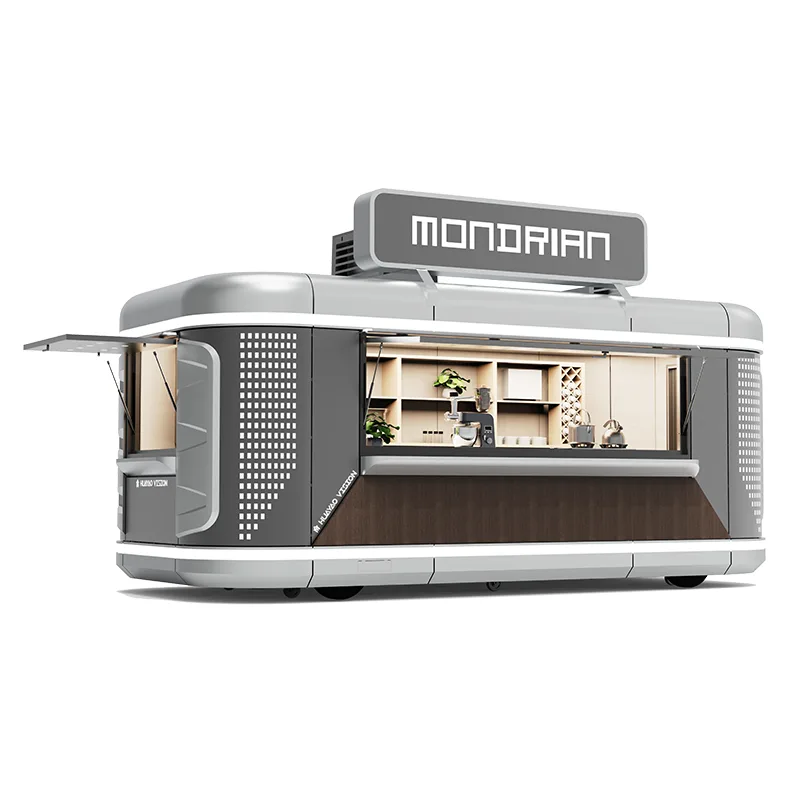 Ciężarówka z jedzeniem na świeżym powietrzu